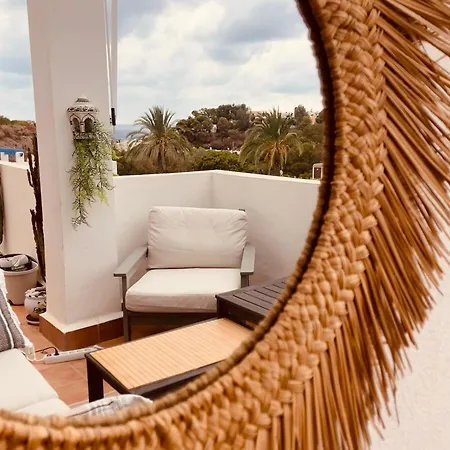 2 Bedroom With Sea Views Apartment